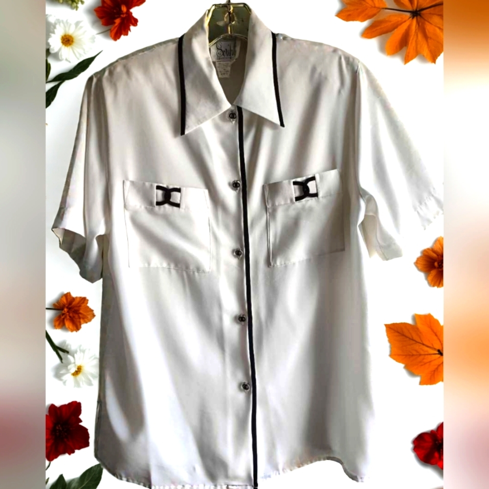 M🩷Vintage Designer Style White Button Down Shirt with Black Accents - Picture 2 of 7
